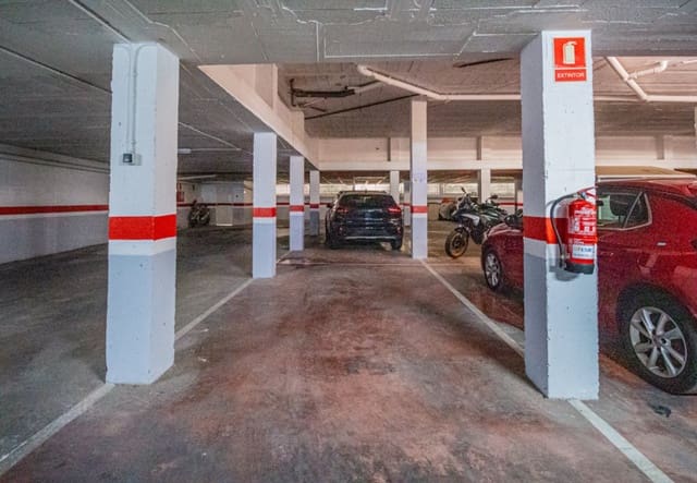 Garage til leje i Albir, Alfaz del Pi / L'Alfàs del Pi - € 100 (Ref: 9879858)