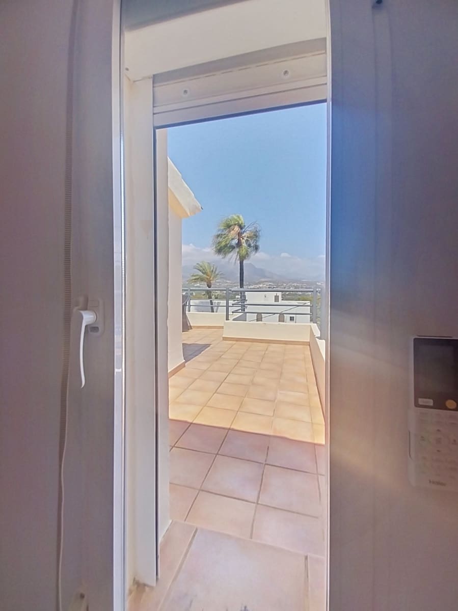 4 slaapkamer Halfvrijstaande villa te koop in Albir met zwembad garage - € 575.000 (Ref: 9879999)