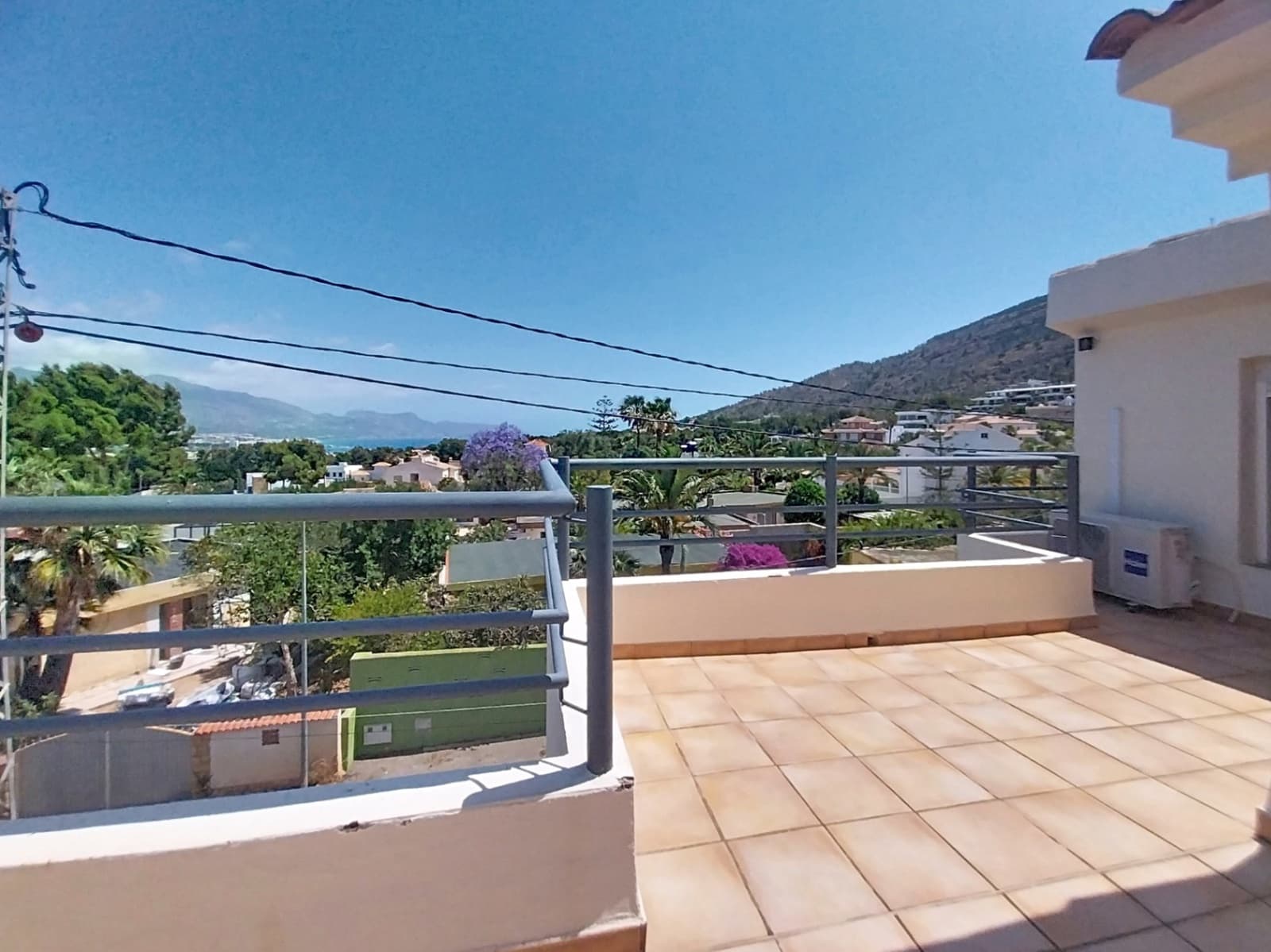 4 slaapkamer Halfvrijstaande villa te koop in Albir met zwembad garage - € 575.000 (Ref: 9879999)