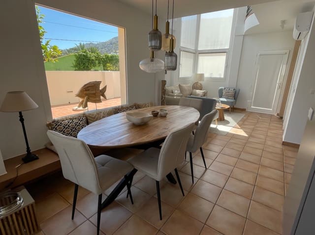 4 slaapkamer Halfvrijstaande villa te koop in Albir, Alfaz del Pi / L'Alfàs del Pi met zwembad garage - € 575.000 (Ref: 9879999)