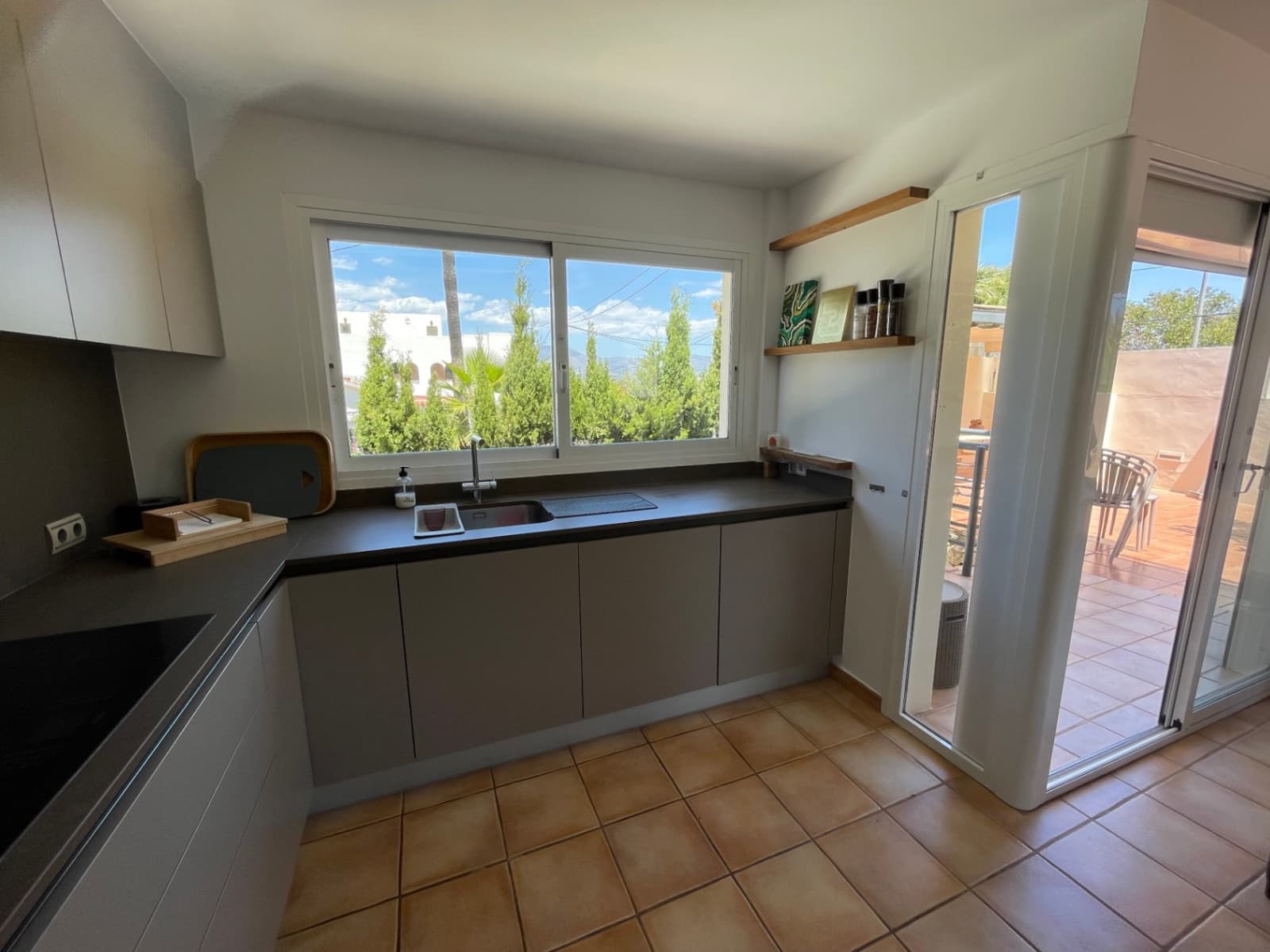 4 slaapkamer Halfvrijstaande villa te koop in Albir met zwembad garage - € 575.000 (Ref: 9879999)