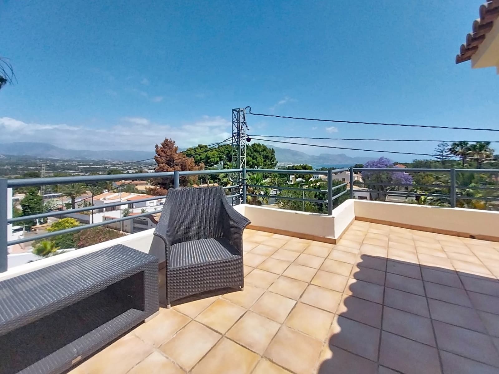 4 slaapkamer Halfvrijstaande villa te koop in Albir met zwembad garage - € 575.000 (Ref: 9879999)