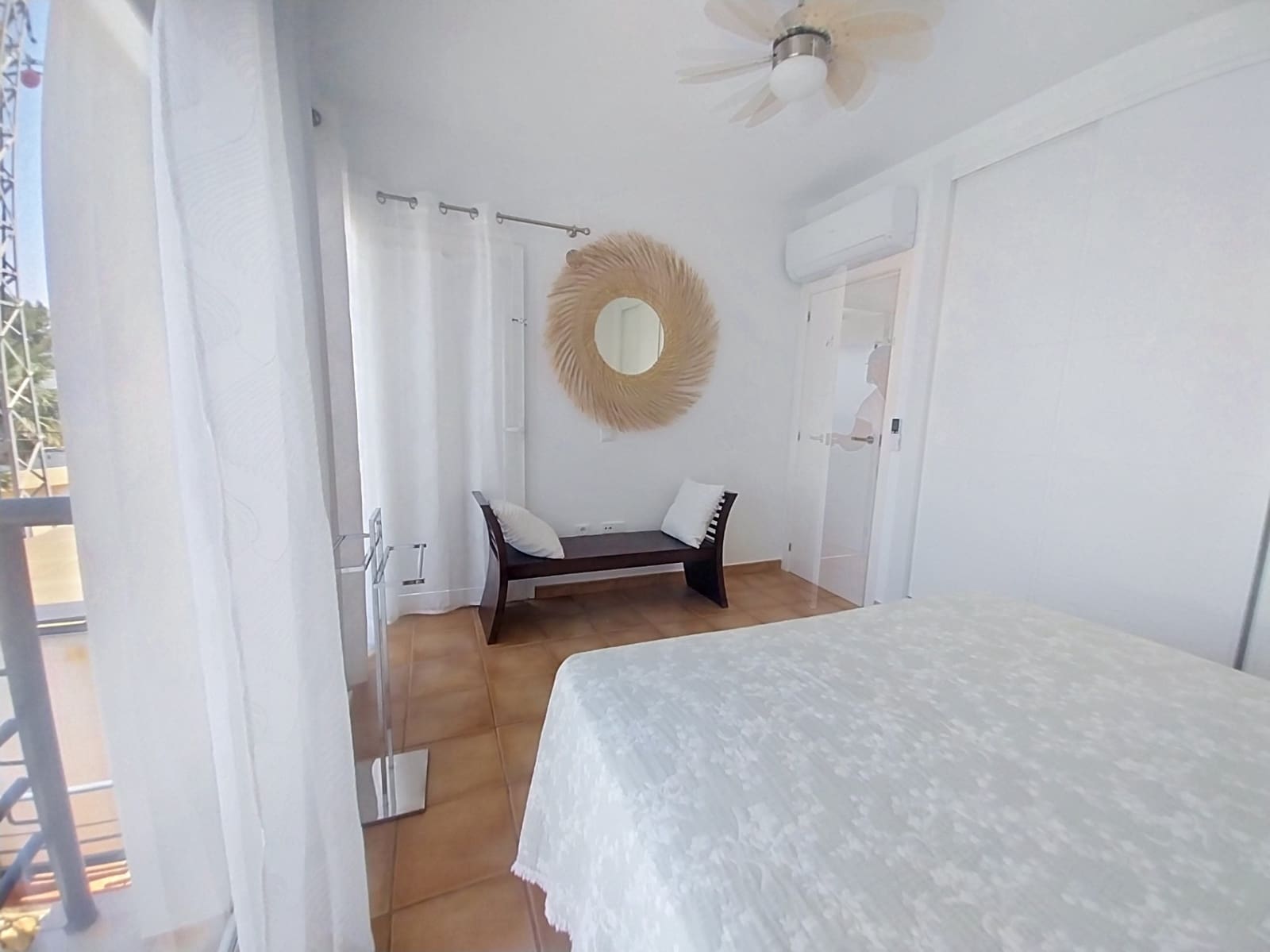 4 slaapkamer Halfvrijstaande villa te koop in Albir met zwembad garage - € 575.000 (Ref: 9879999)