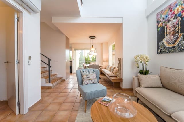 4 soveværelse Semi-Rækkehus til salg i Albir, Alfaz del Pi / L'Alfàs del Pi med swimmingpool garage - € 575.000 (Ref: 9879999)