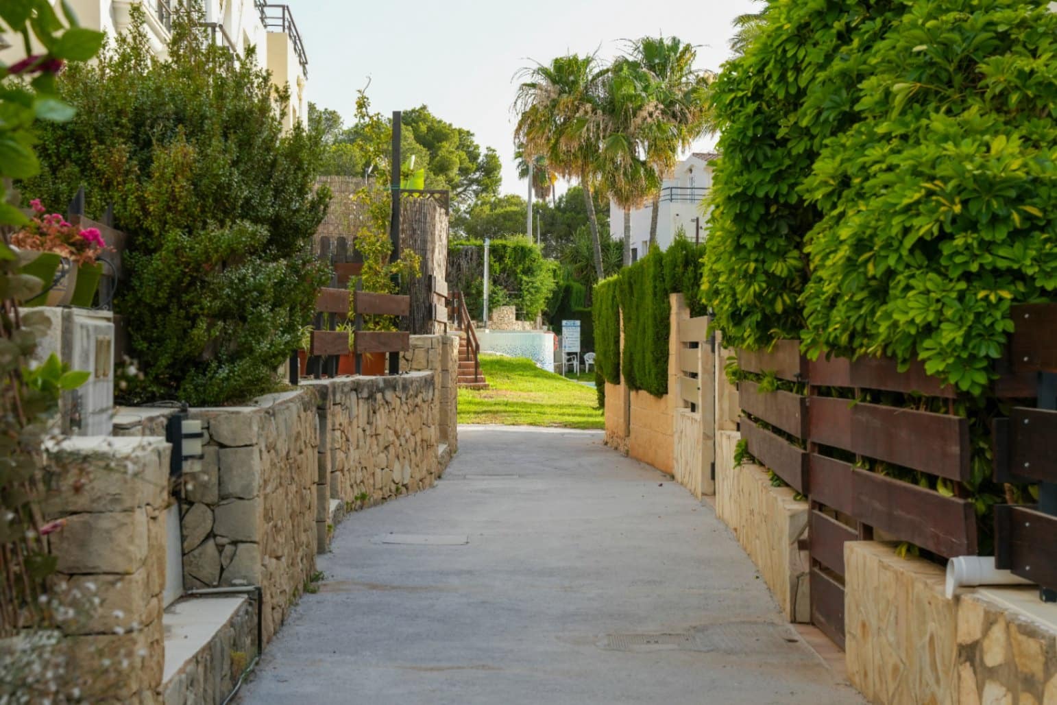 4 slaapkamer Halfvrijstaande villa te koop in Albir met zwembad garage - € 575.000 (Ref: 9879999)