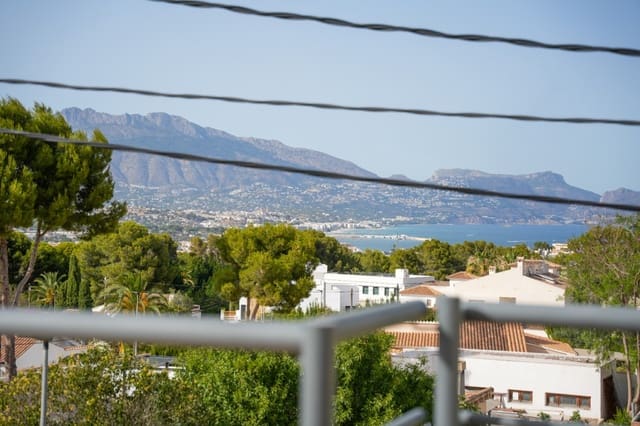 4 soveværelse Semi-Rækkehus til salg i Albir, Alfaz del Pi / L'Alfàs del Pi med swimmingpool garage - € 575.000 (Ref: 9879999)