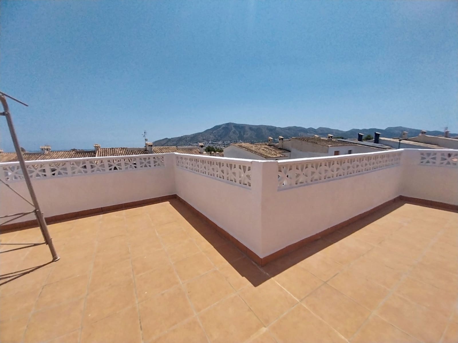 4 chambre Bungalow à vendre à Alfaz del Pi / L'Alfas del Pi avec piscine garage - 395 000 € (Ref: 9936645)