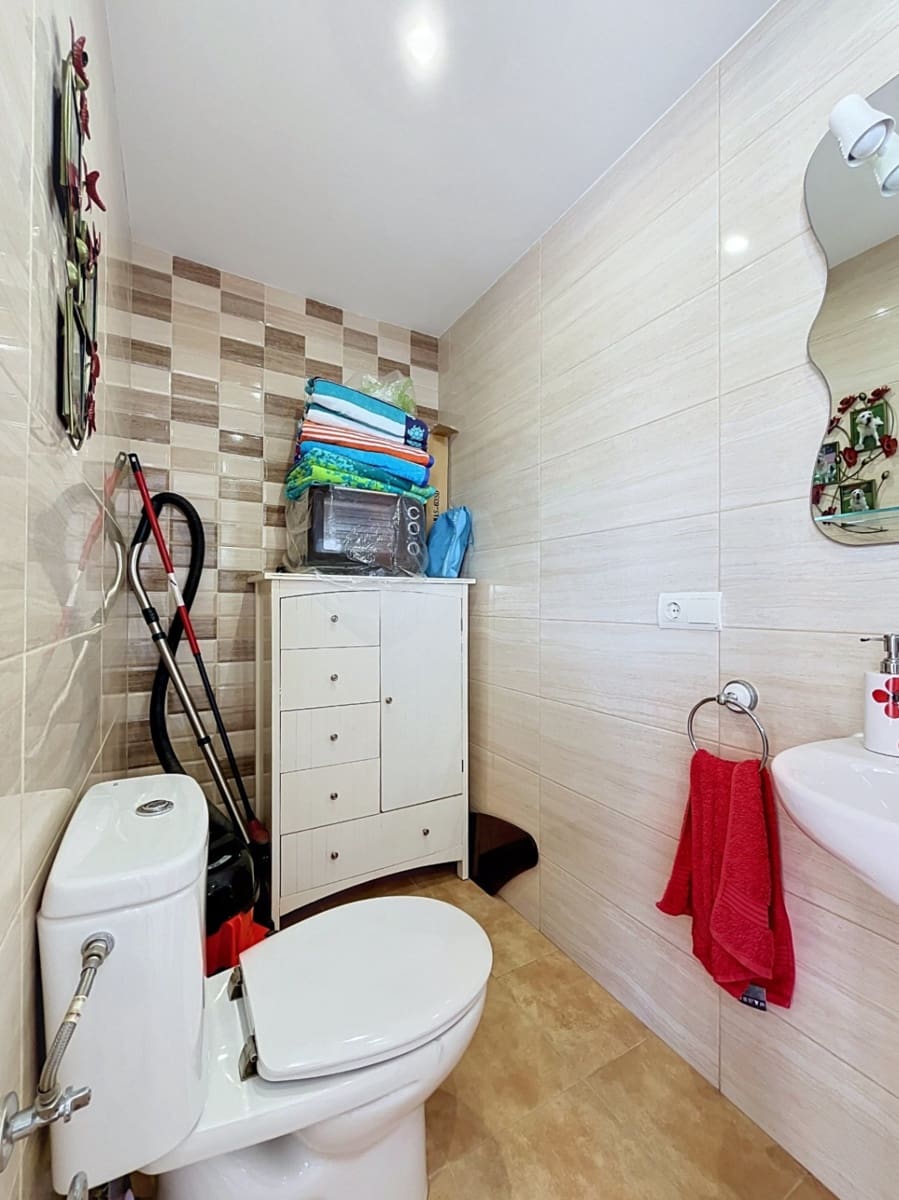 5 sypialnia Willa na sprzedaż w Callosa d'En Sarria z basenem garażem - 745 000 € (Ref: 9937102)