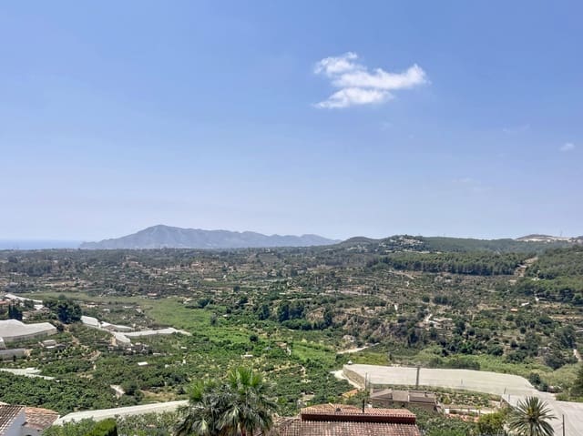 5 sypialnia Willa na sprzedaż w Callosa d'En Sarrià z basenem garażem - 745 000 € (Ref: 9937102)