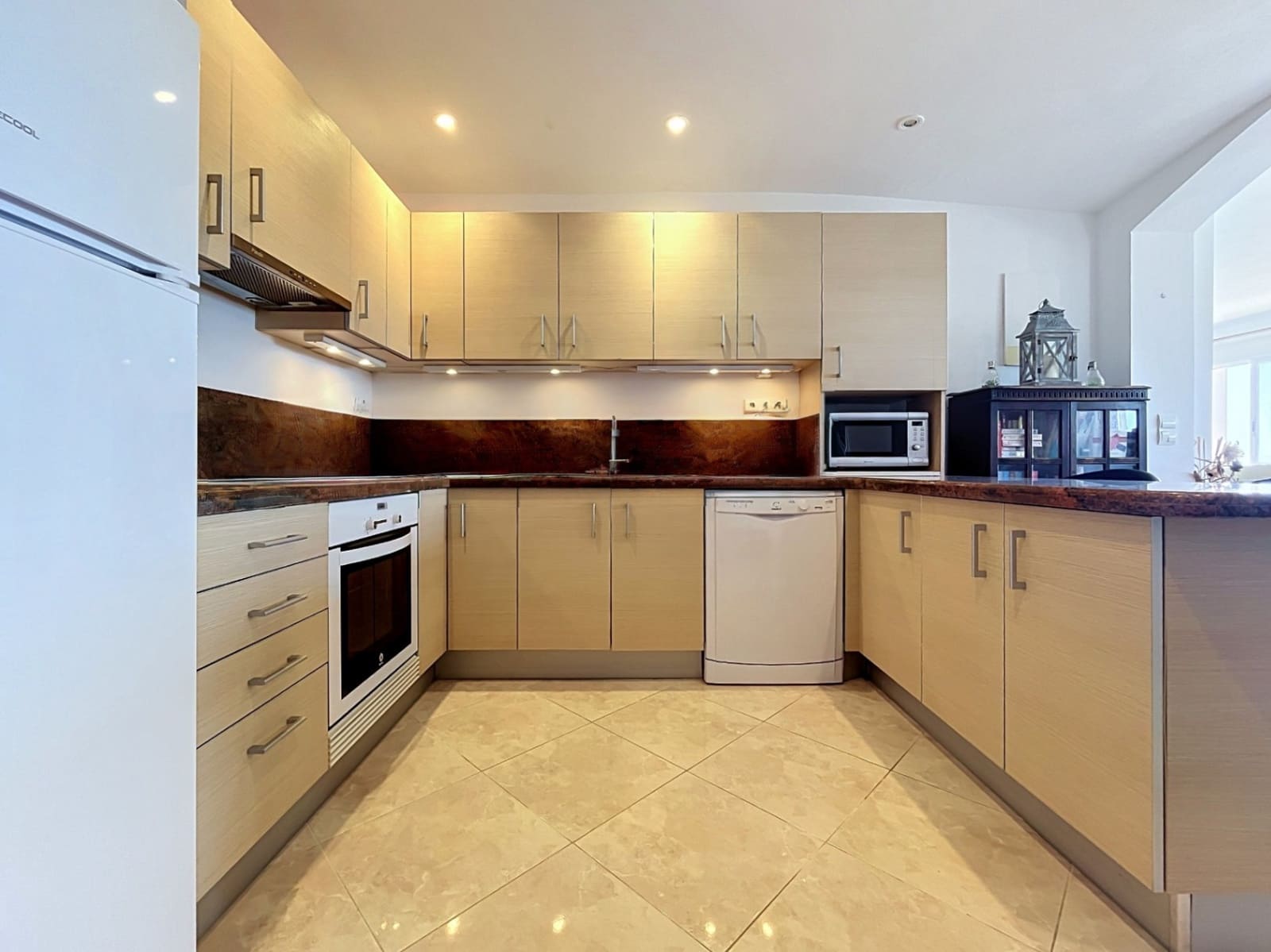 5 sypialnia Willa na sprzedaż w Callosa d'En Sarria z basenem garażem - 745 000 € (Ref: 9937102)