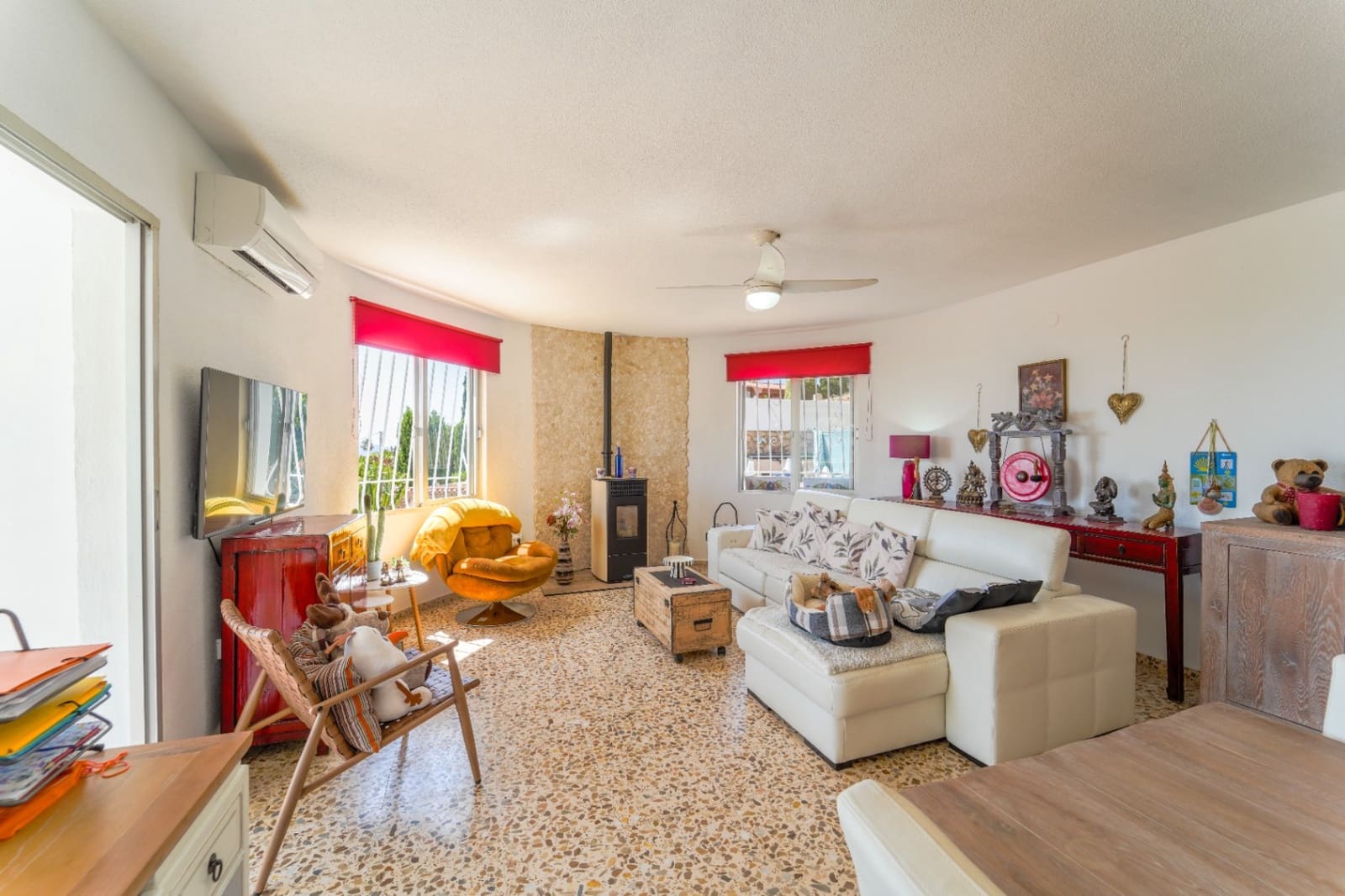5 bedroom Villa for sale in La Nucia with pool garage - € 535,000 (Ref: 9941513)