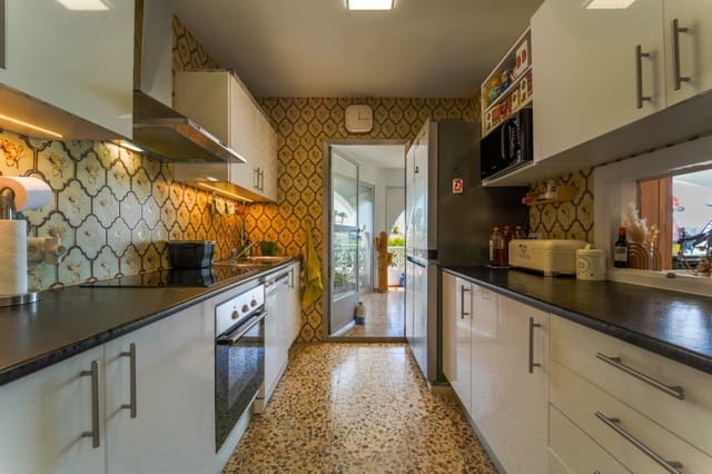 5 bedroom Villa for sale in Coloma  , La Nucia with pool garage - € 535,000 (Ref: 9941513)