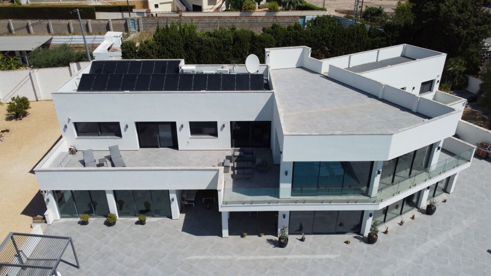 5 bedroom Villa for sale in Altea with pool garage - € 2,700,000 (Ref: 9956583)