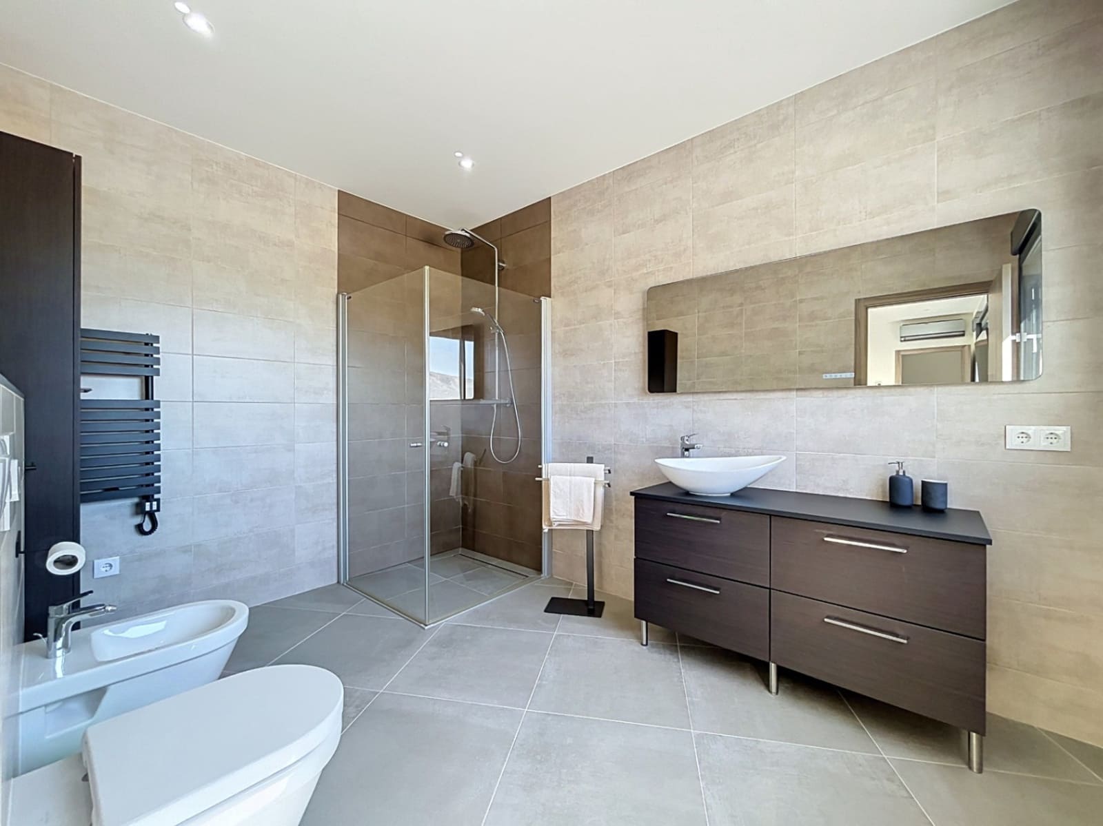 5 bedroom Villa for sale in Altea with pool garage - € 2,700,000 (Ref: 9956583)