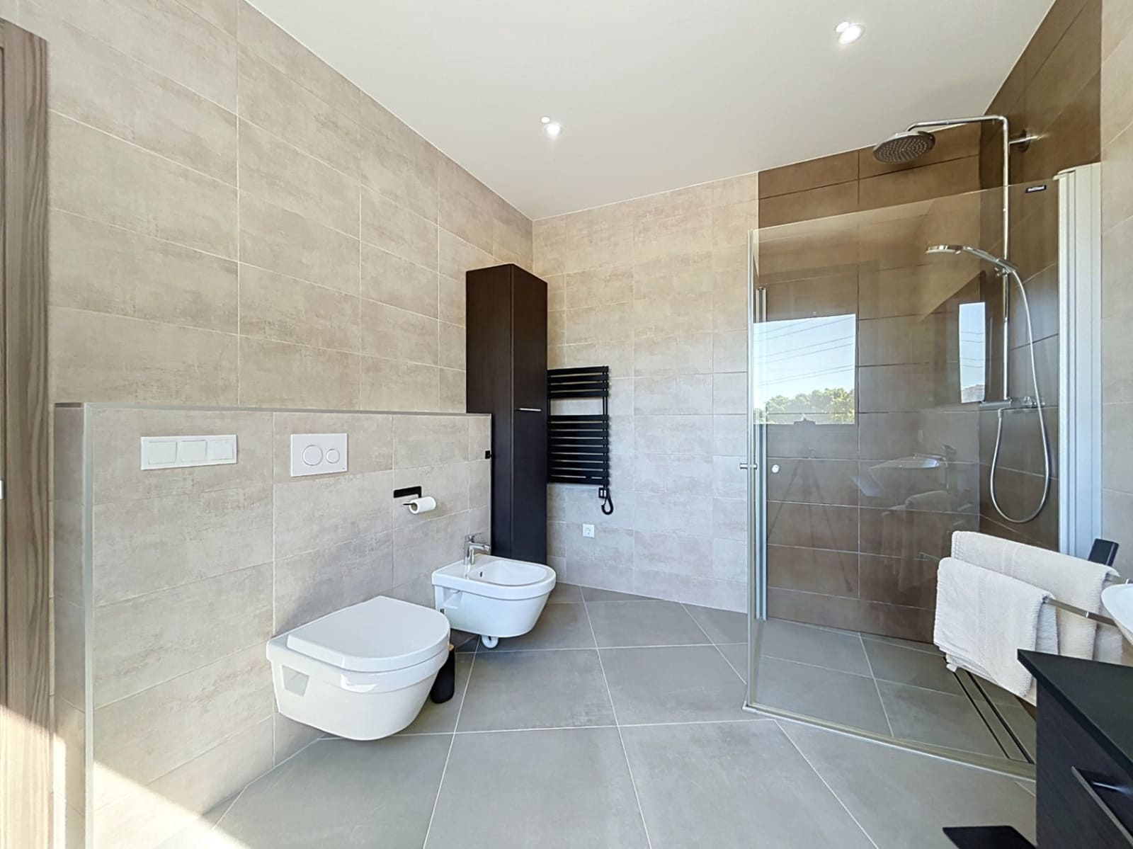 5 bedroom Villa for sale in Altea with pool garage - € 2,700,000 (Ref: 9956583)