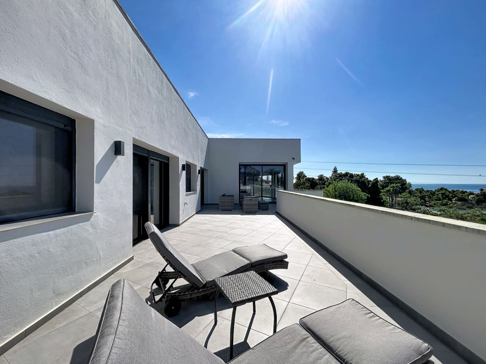 5 bedroom Villa for sale in Altea with pool garage - € 2,700,000 (Ref: 9956583)