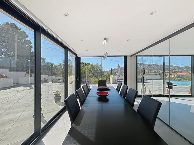 5 soveværelse Villa til salg i Altea med swimmingpool garage - € 2.700.000 (Ref: 9956583)