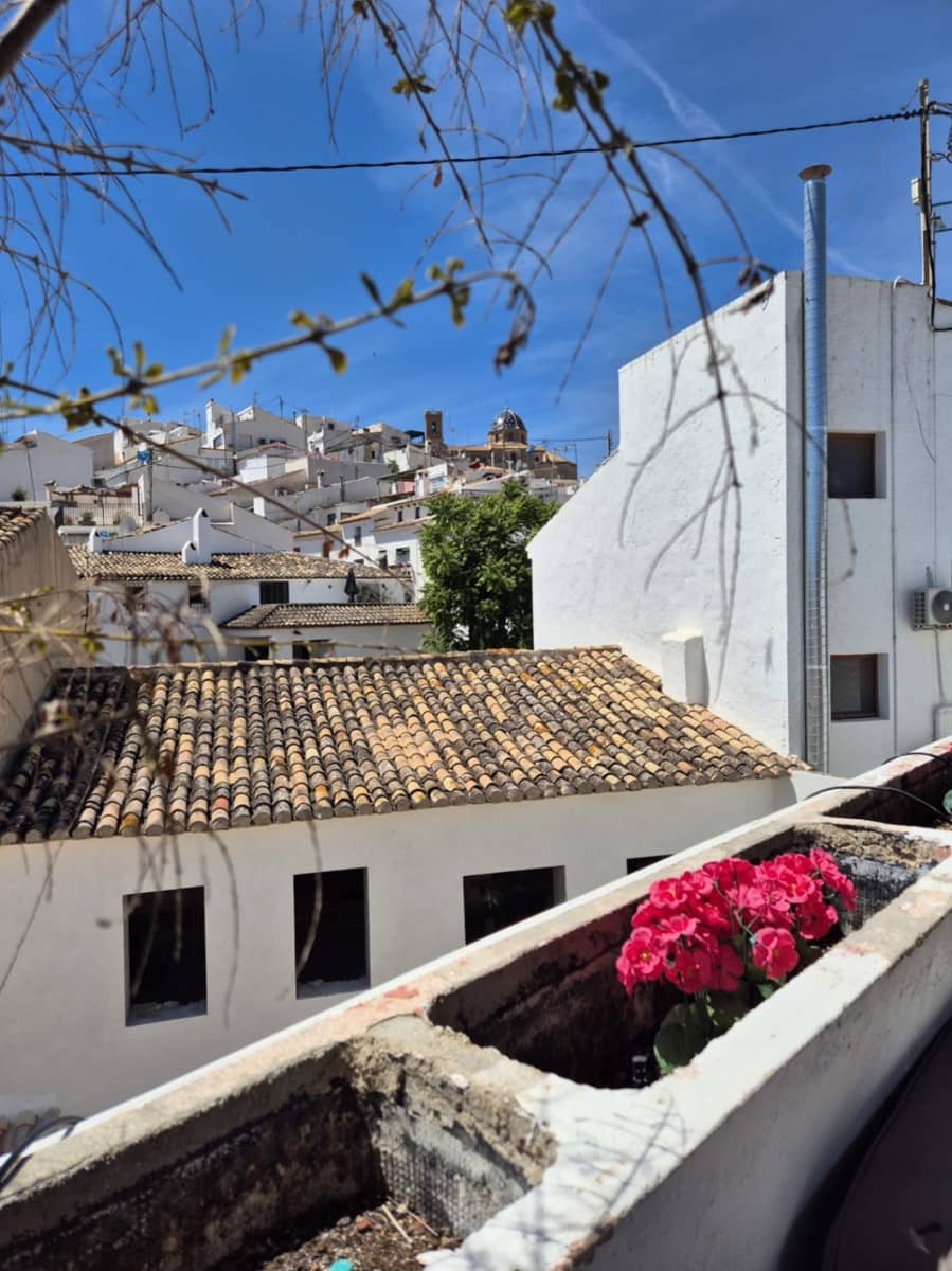 4 slaapkamer Halfvrijstaande villa te koop in Altea met garage - € 799.000 (Ref: 9958522)