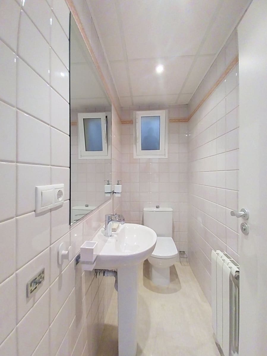 4 quarto Moradia para venda em Finestrat com piscina garagem - 950 000 € (Ref: 9965928)