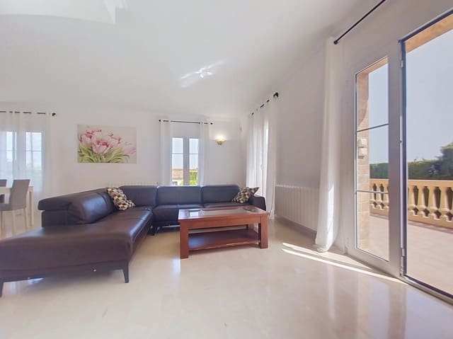4 chambre Villa/Maison à vendre à Finestrat Pueblo, Finestrat avec piscine garage - 950 000 € (Ref: 9965928)