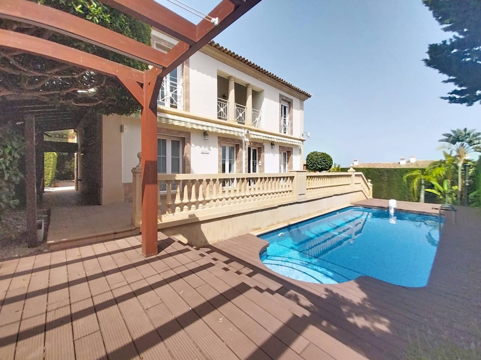 4 quarto Moradia para venda em Finestrat com piscina garagem - 950 000 € (Ref: 9965928)