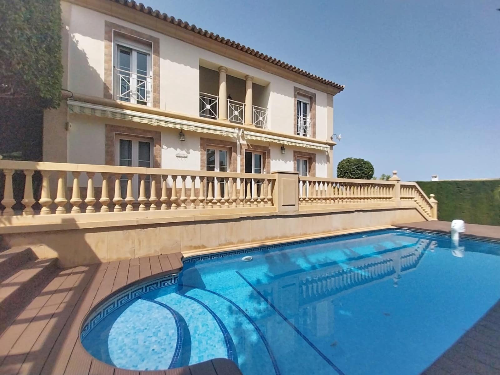 4 quarto Moradia para venda em Finestrat com piscina garagem - 950 000 € (Ref: 9965928)