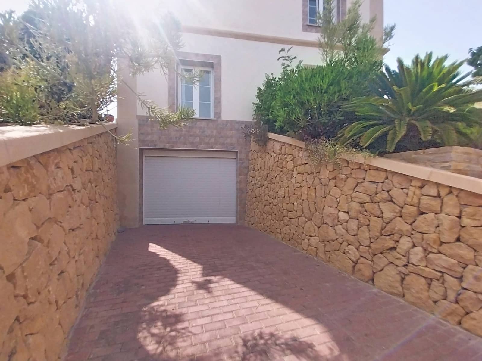 4 quarto Moradia para venda em Finestrat com piscina garagem - 950 000 € (Ref: 9965928)