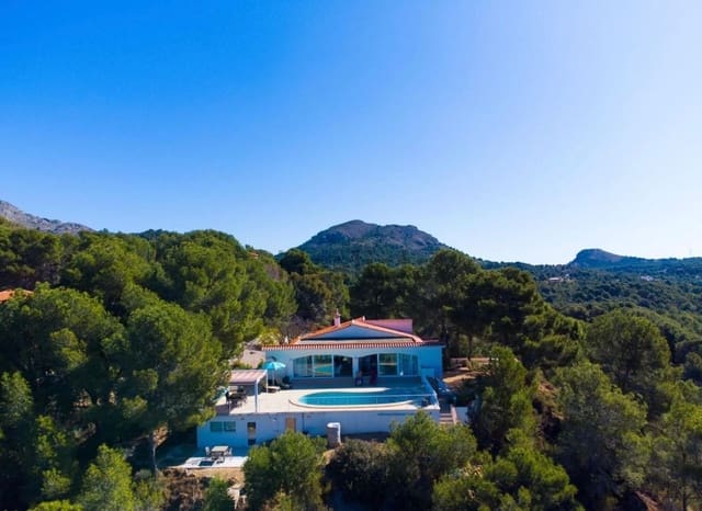 3 bedroom Villa for sale in Finestrat Pueblo, Finestrat with pool garage - € 689,000 (Ref: 9974267)