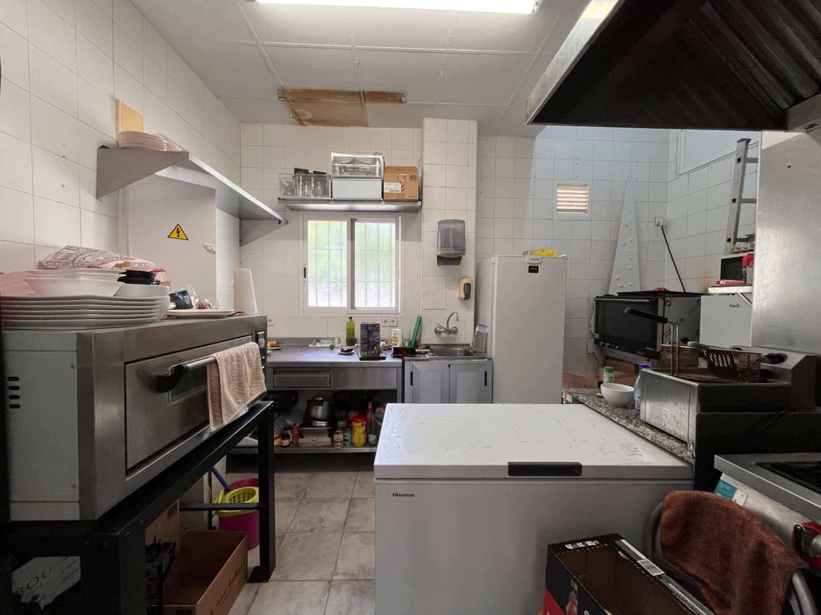 Commercial for sale in Altea - € 199,000 (Ref: 9974371)