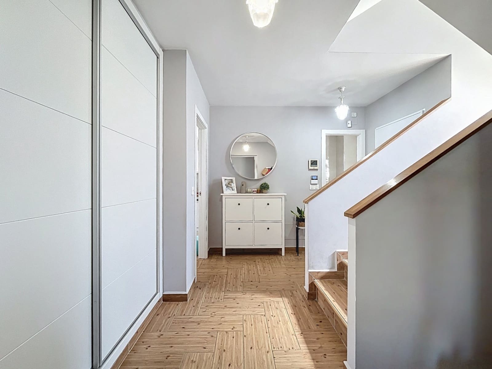 4 soveværelse Villa til salg i Albir med swimmingpool garage - € 599.000 (Ref: 9980636)