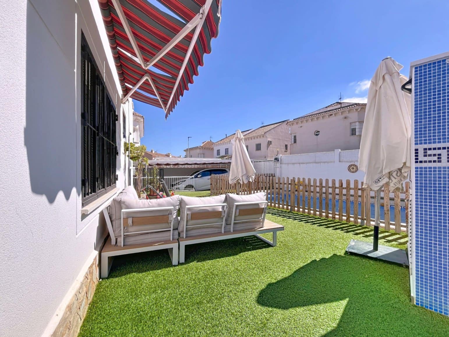 4 soveværelse Villa til salg i Albir med swimmingpool garage - € 599.000 (Ref: 9980636)