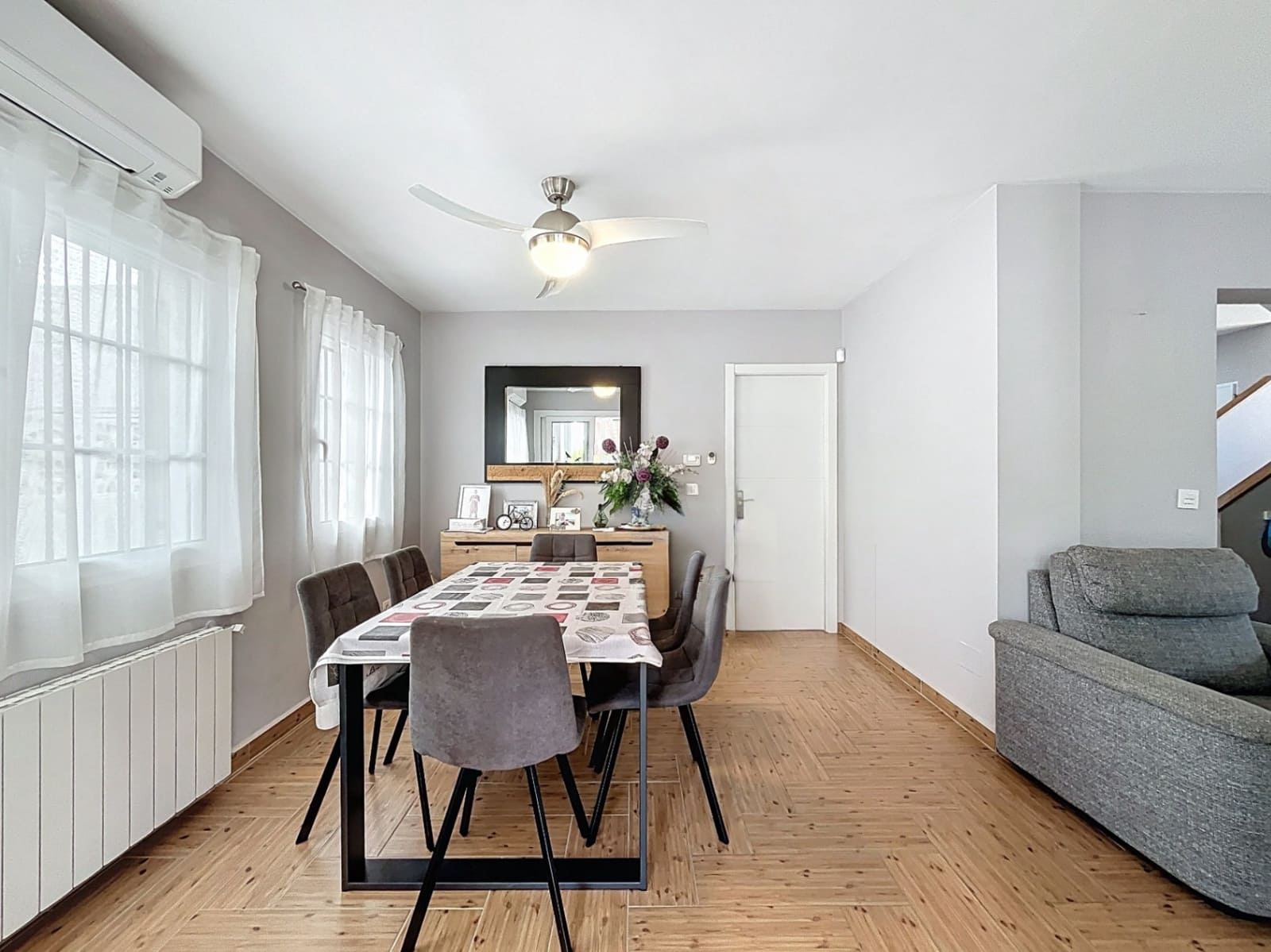 4 soveværelse Villa til salg i Albir med swimmingpool garage - € 599.000 (Ref: 9980636)