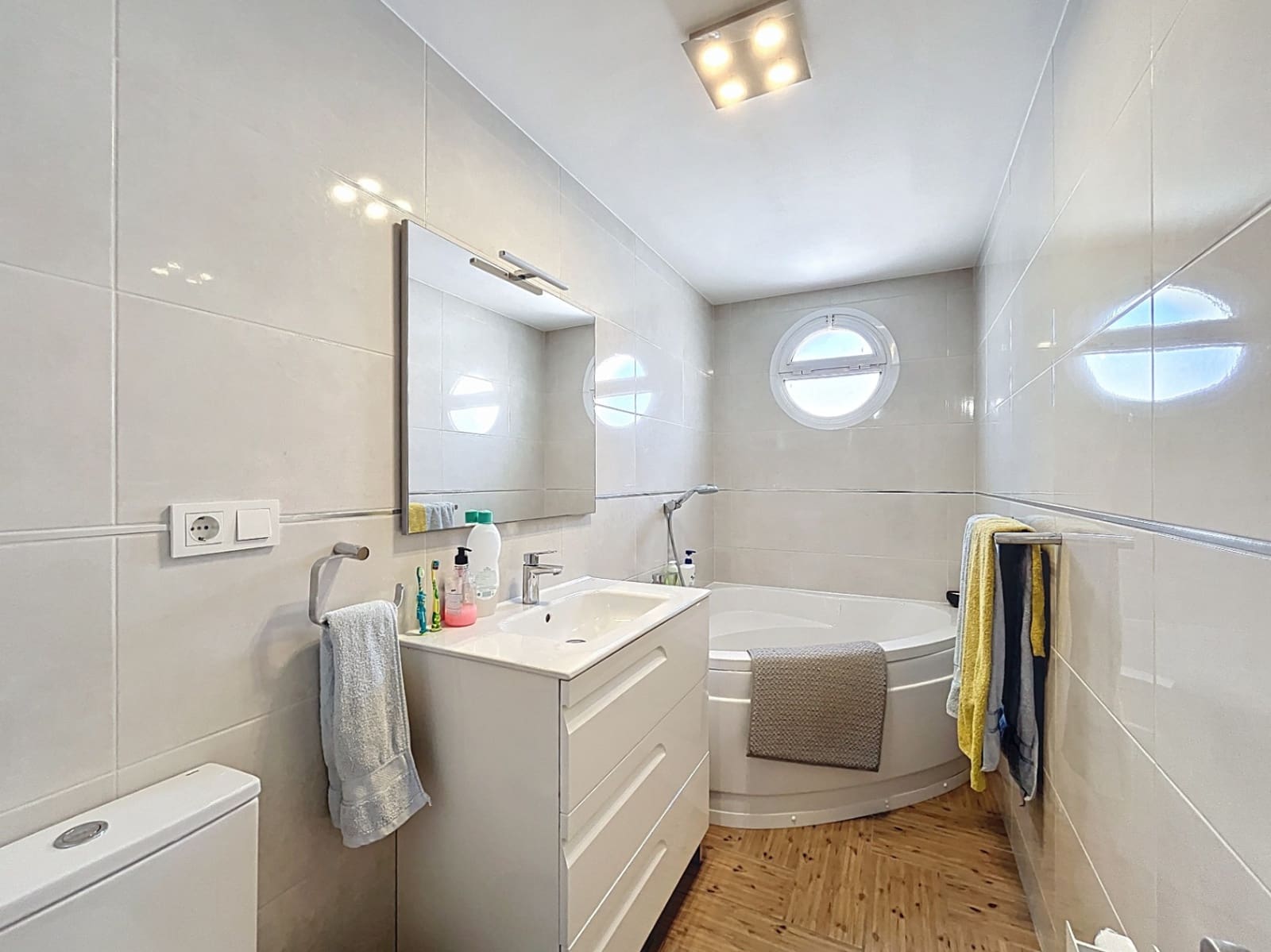 4 soveværelse Villa til salg i Albir med swimmingpool garage - € 599.000 (Ref: 9980636)