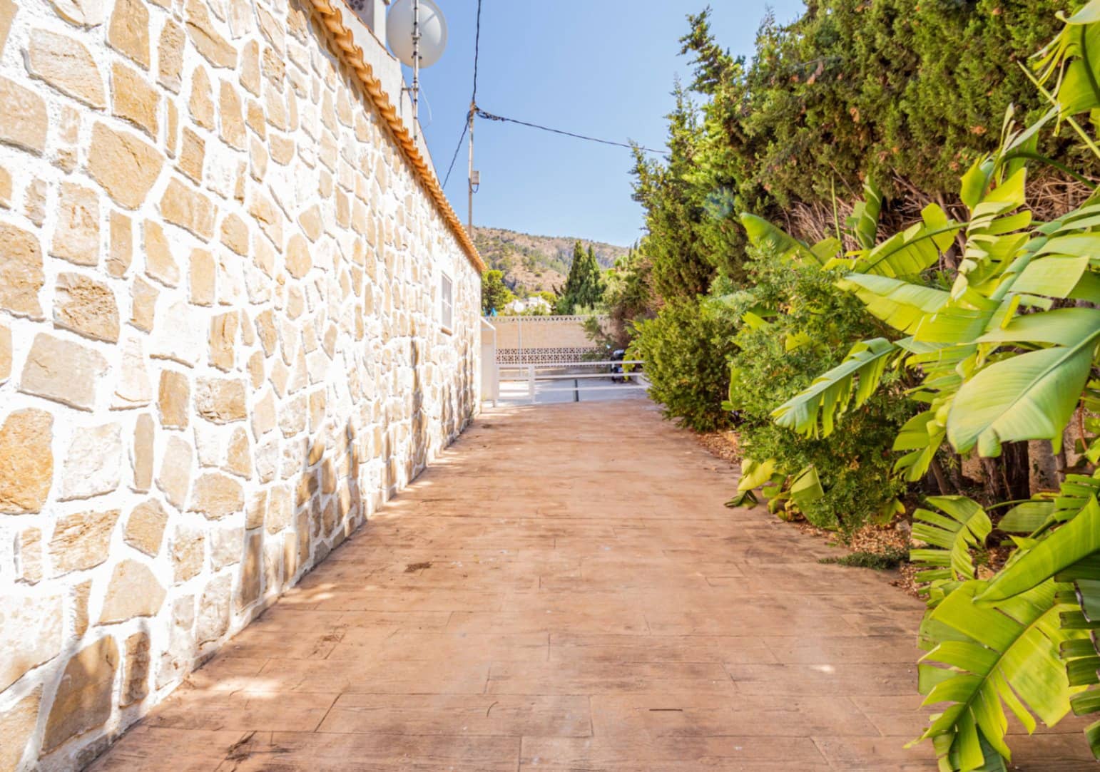 1 Zimmer Bungalow zu vermieten in Albir mit Garage - 950 € (Ref: 9997572)