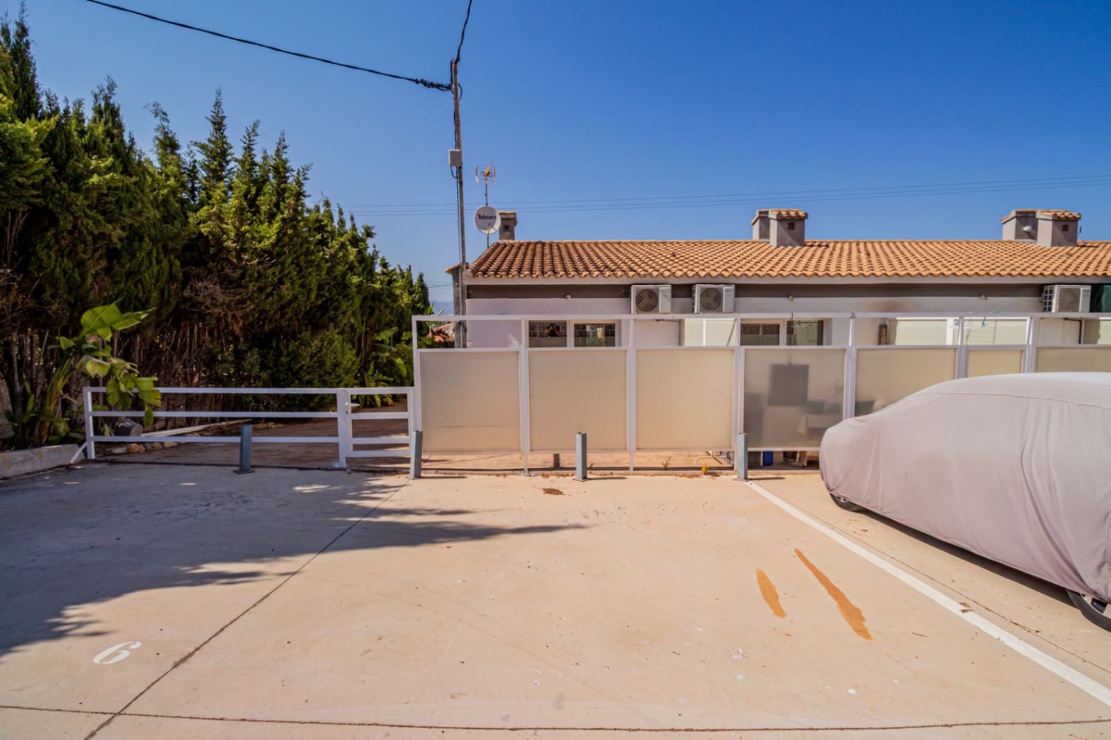 1 Zimmer Bungalow zu vermieten in Albir mit Garage - 950 € (Ref: 9997572)