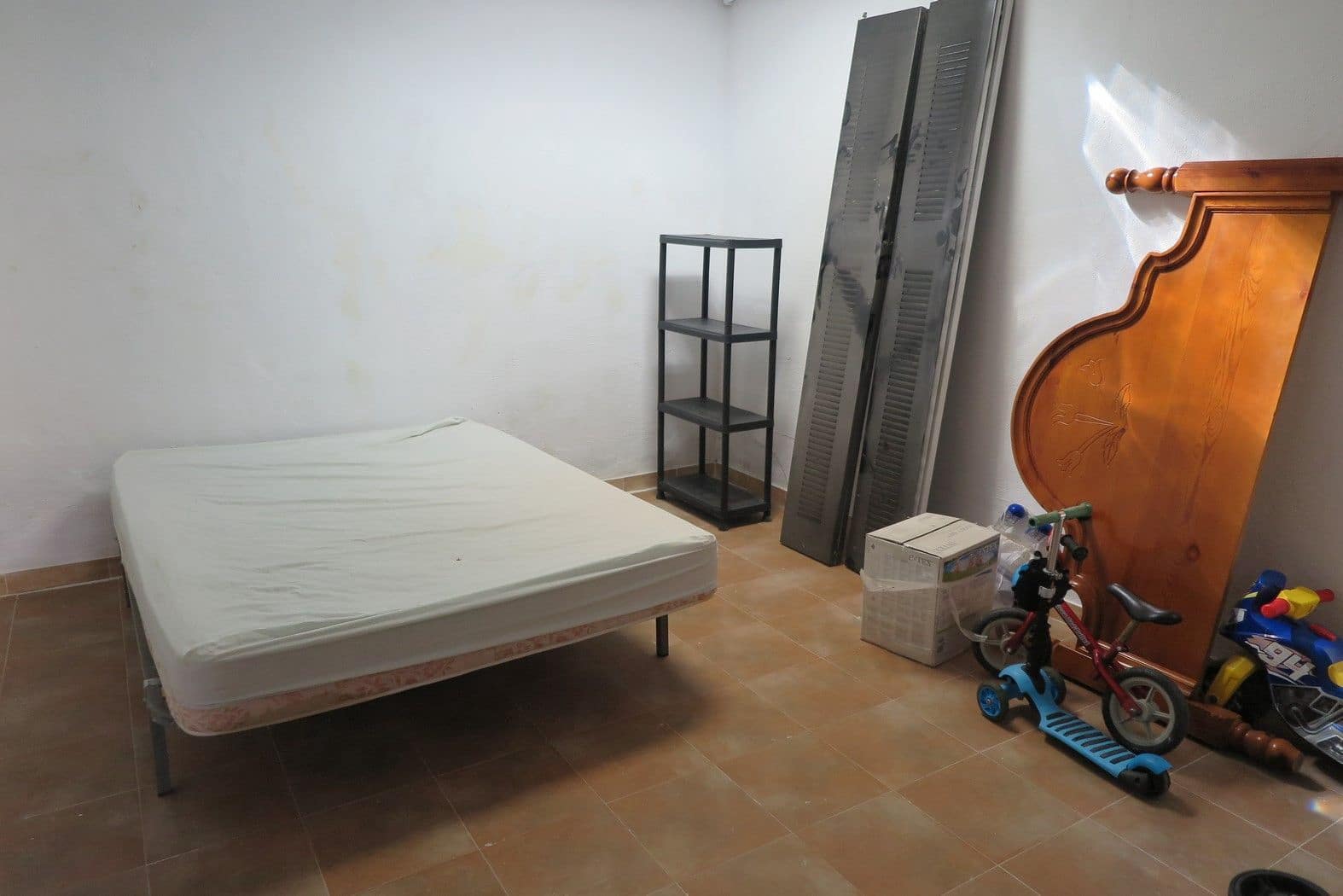 Pareado de 3 habitaciones en El Campello en alquiler con piscina garaje - 1.000 € (Ref: 10049978)