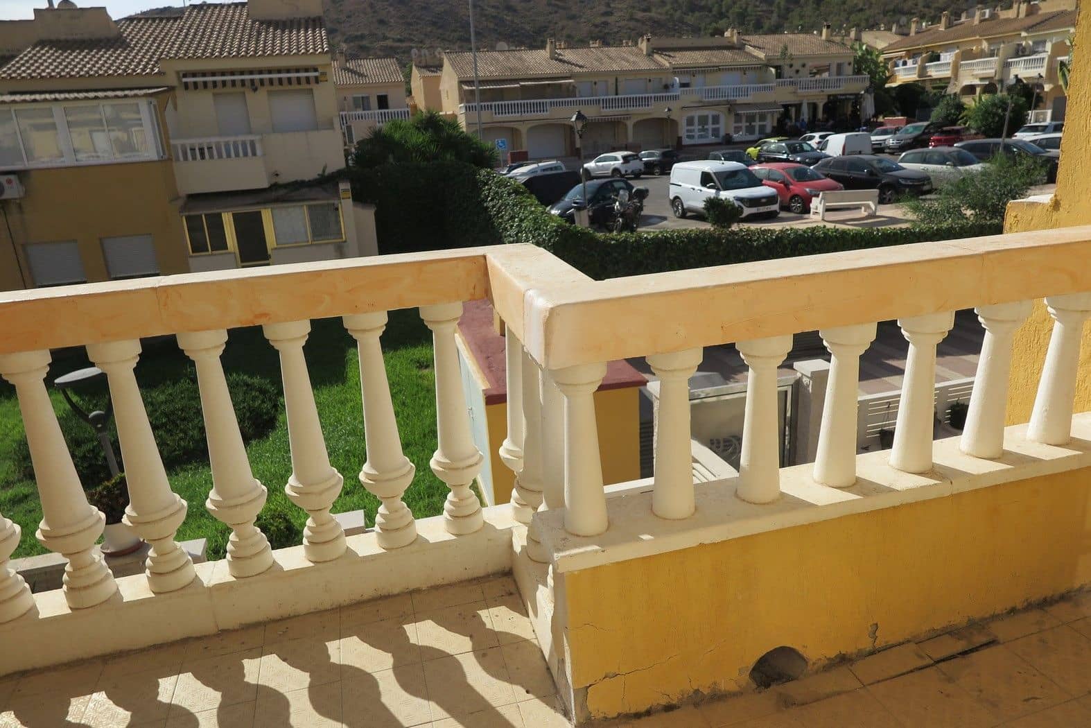 Pareado de 3 habitaciones en El Campello en alquiler con piscina garaje - 1.000 € (Ref: 10049978)