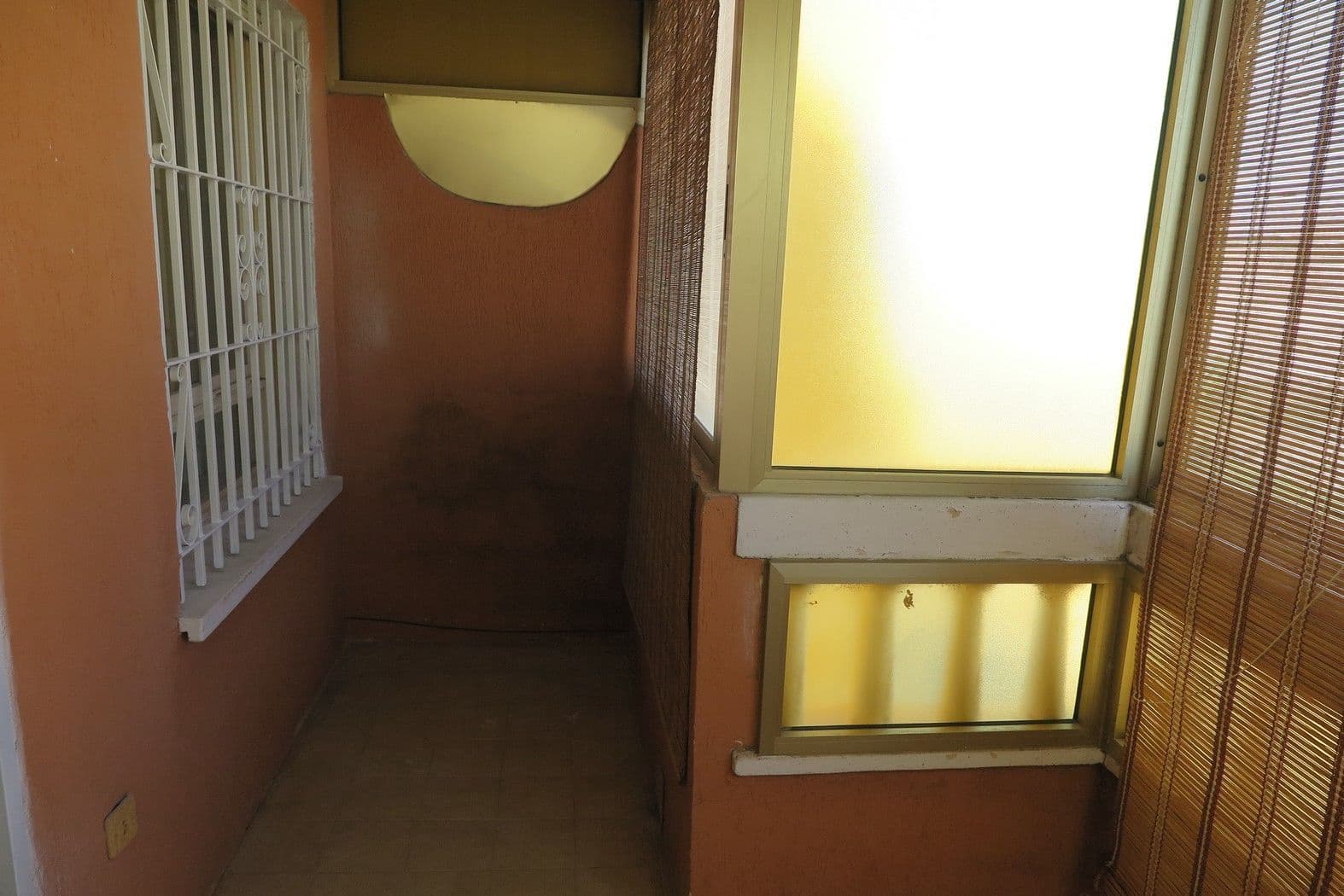 Pareado de 3 habitaciones en El Campello en alquiler con piscina garaje - 1.000 € (Ref: 10049978)