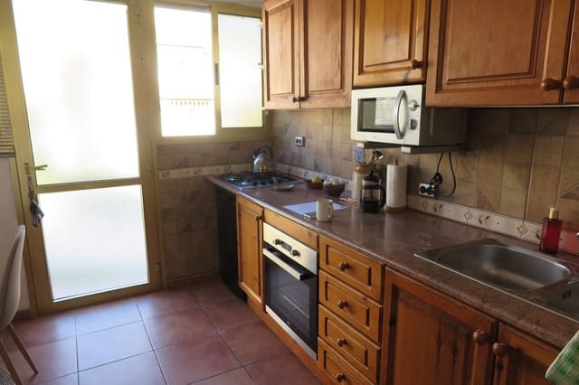 2 bedroom Semi-detached Villa for sale in El Campello with pool - € 209,000 (Ref: 10094262)