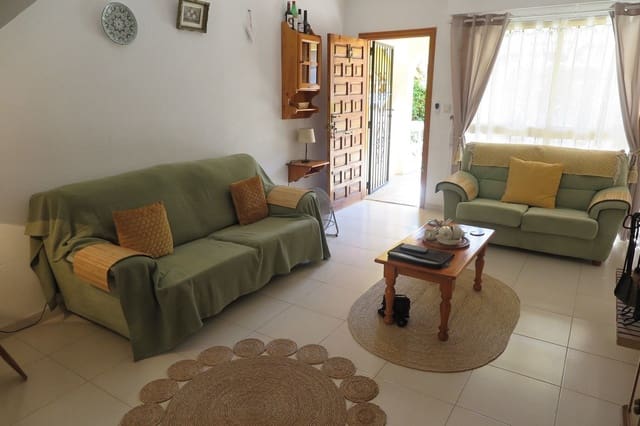 2 bedroom Semi-detached Villa for sale in El Campello with pool - € 209,000 (Ref: 10094262)