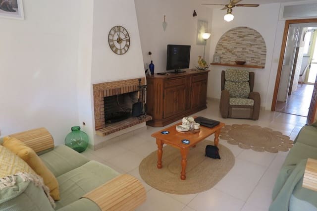 2 bedroom Semi-detached Villa for sale in El Campello with pool - € 209,000 (Ref: 10094262)