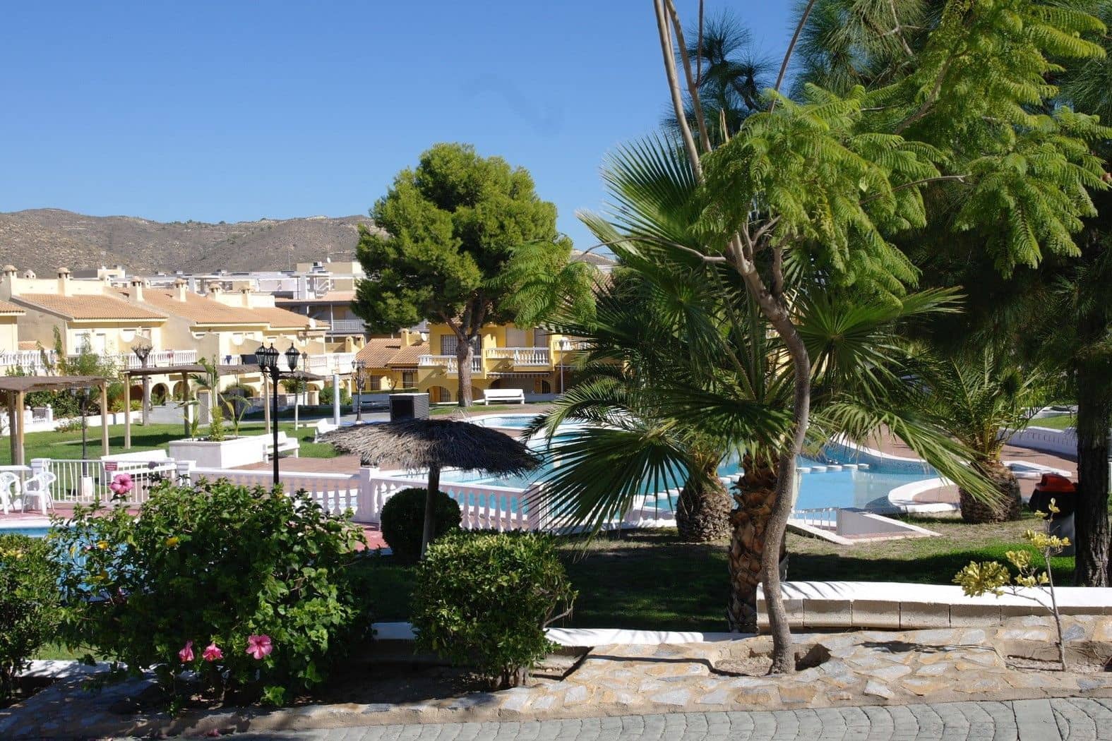 2 Zimmer Doppelhaus zu verkaufen in El Campello mit Pool - 209.000 € (Ref: 10094262)
