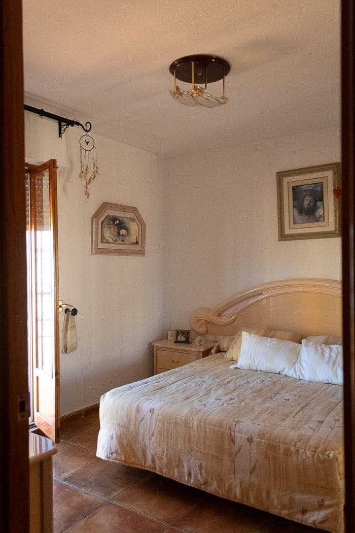 4 bedroom Villa for sale in El Campello with pool garage - € 515,000 (Ref: 3705679)