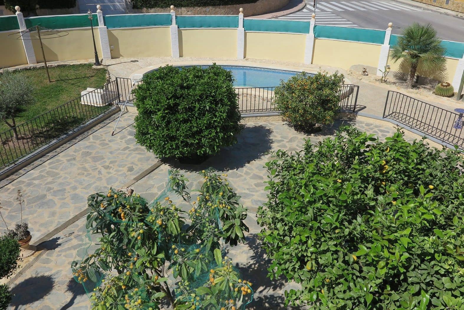 4 bedroom Villa for sale in El Campello with pool garage - € 515,000 (Ref: 3705679)