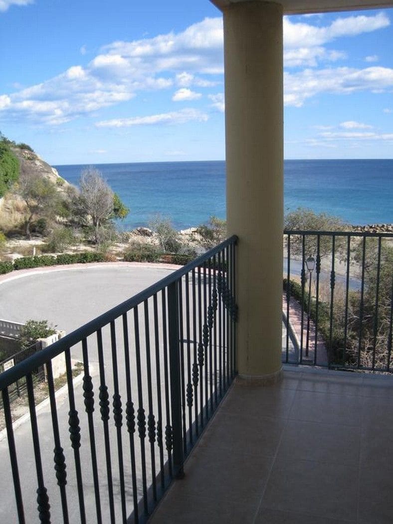 3 bedroom Apartment for sale in El Campello with pool garage - € 449,500 (Ref: 5430397)