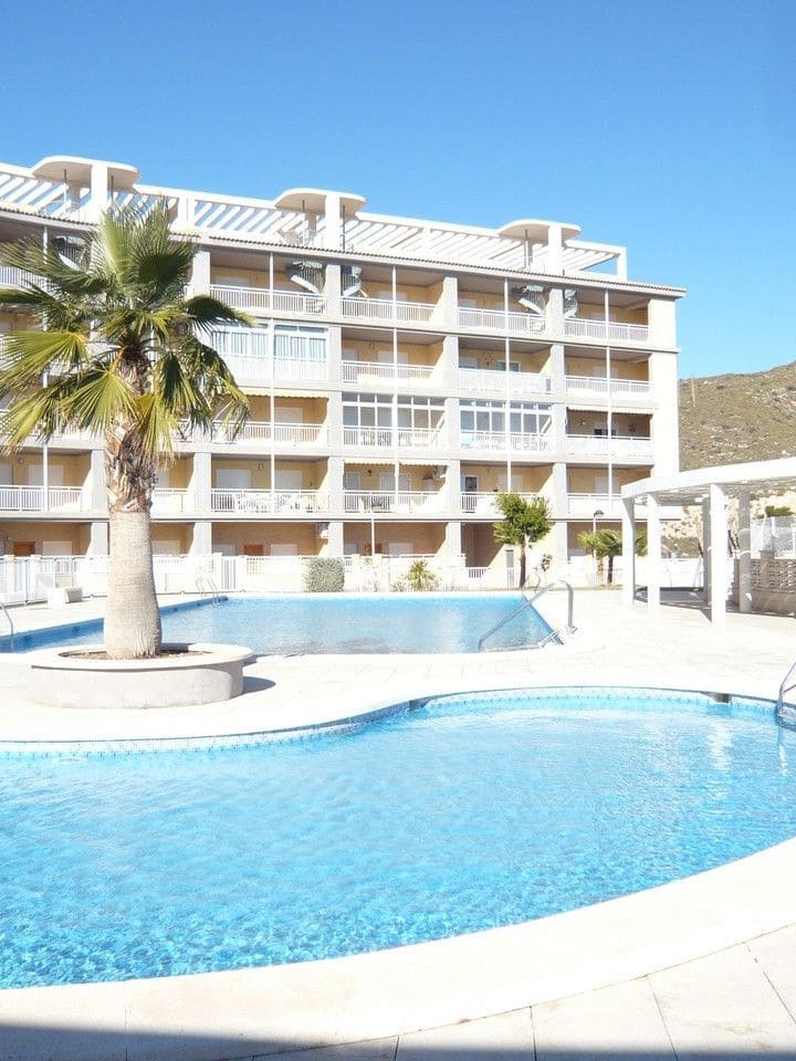 Apartamento de 2 habitaciones en El Campello en venta con piscina garaje - 186.000 € (Ref: 5504484)