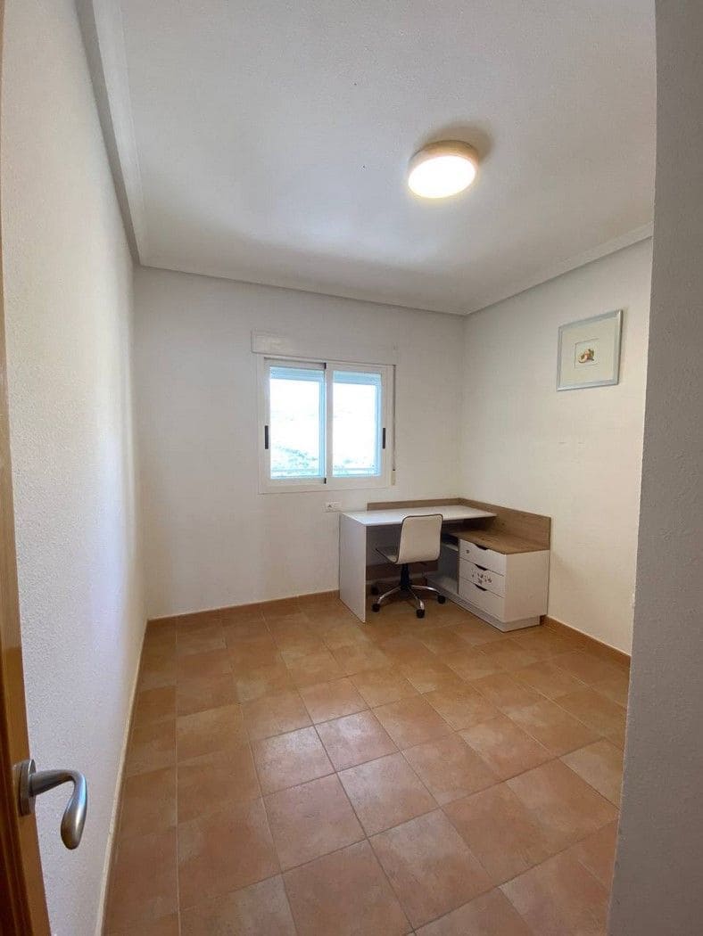 Apartamento de 2 habitaciones en El Campello en venta con piscina garaje - 186.000 € (Ref: 5504484)