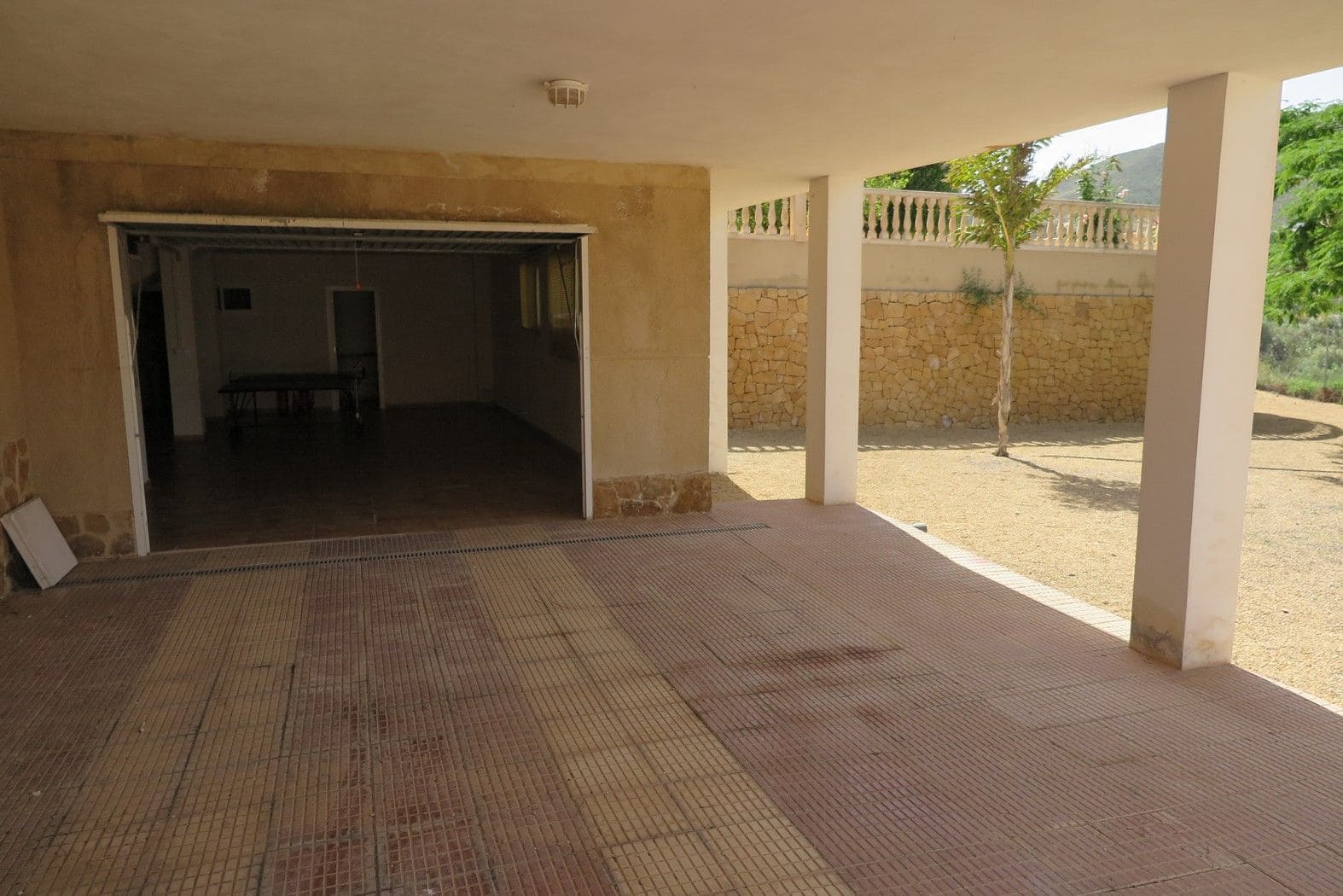 4 bedroom Villa for sale in El Campello with pool garage - € 695,000 (Ref: 7934596)