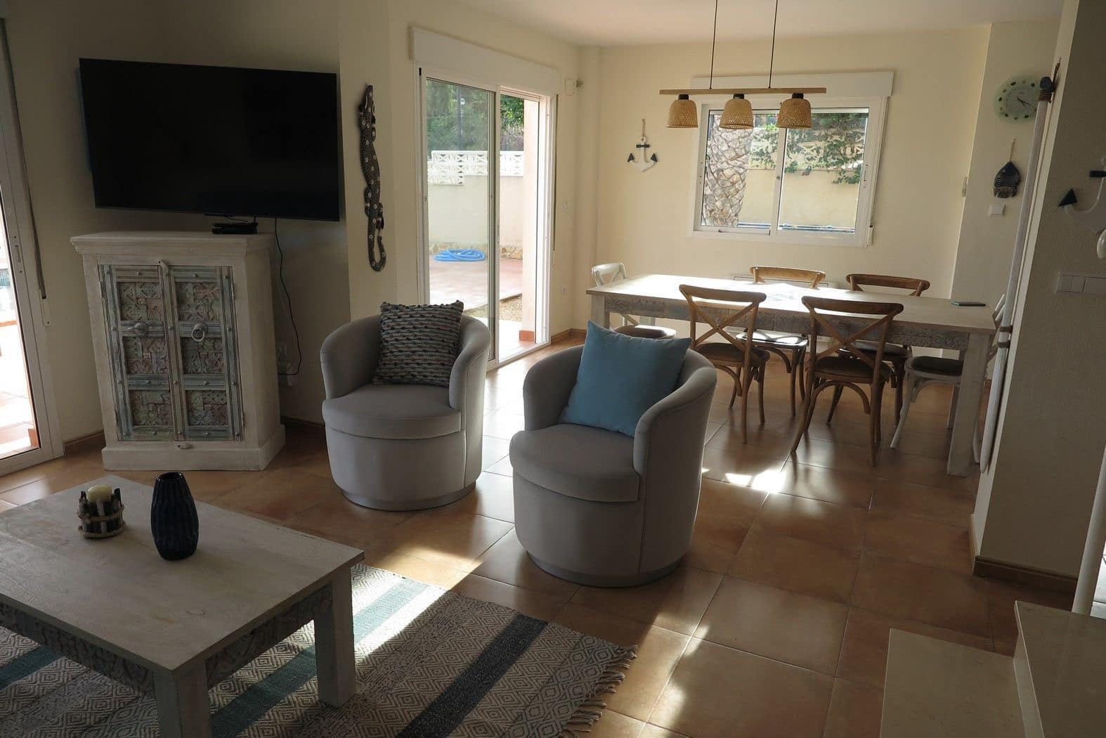 4 bedroom Villa for sale in El Campello with pool garage - € 695,000 (Ref: 7934596)