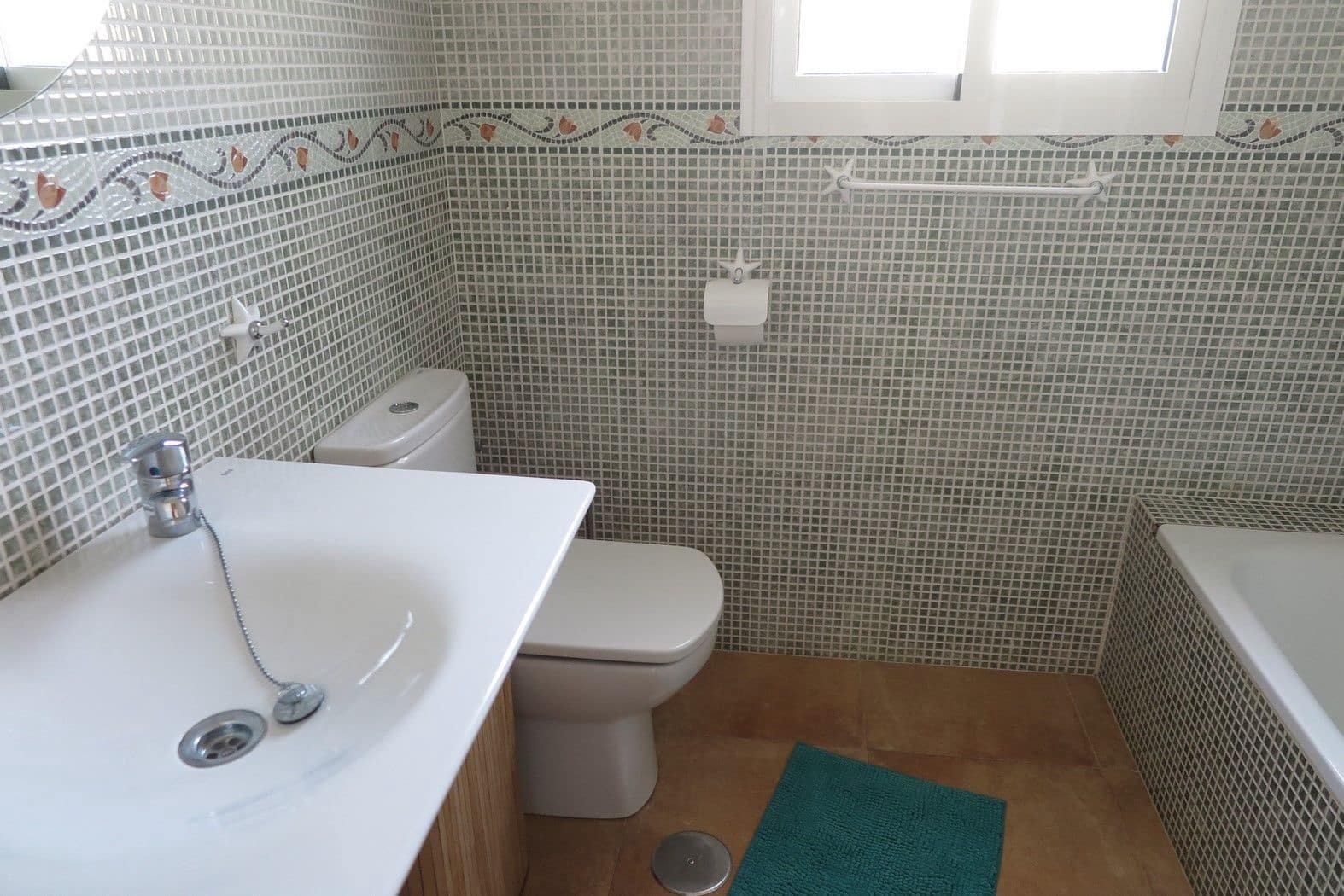 4 bedroom Villa for sale in El Campello with pool garage - € 695,000 (Ref: 7934596)